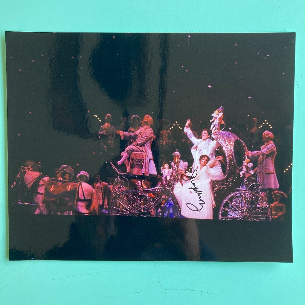 Sarah Uriarte Berry Signed Photo 10X8 Cinderella NYCO Curtain Call Picture 2004